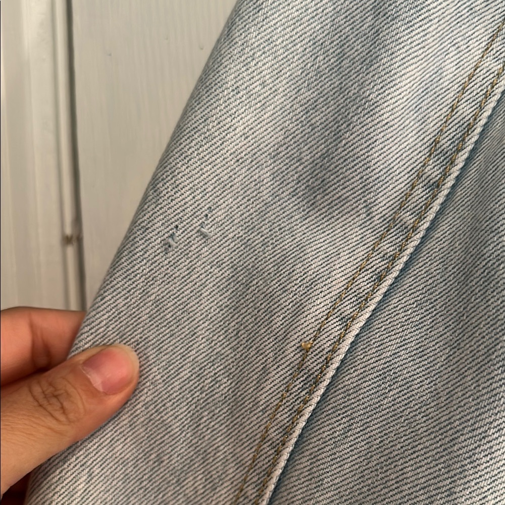Women’s Light Blue Denim Jacket with Sherpa Lining - Picture 4 of 6